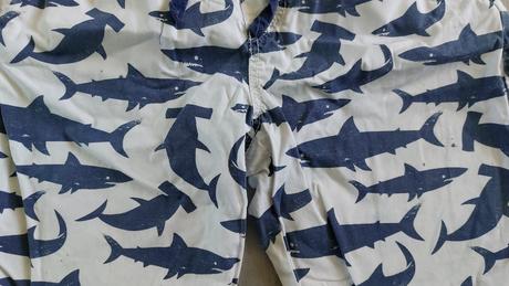 Kraťasy se žraloky, h&m,128