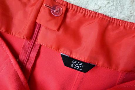 Luxusní sukně s kytkama - vel.l, l