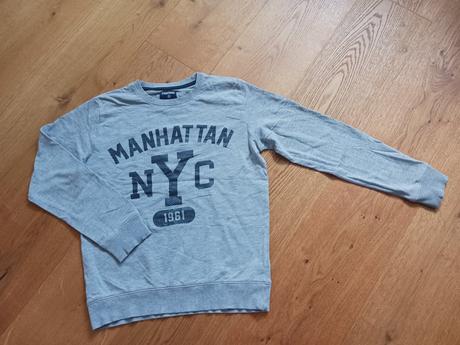 Triko č.140/146 top stav., reserved,140