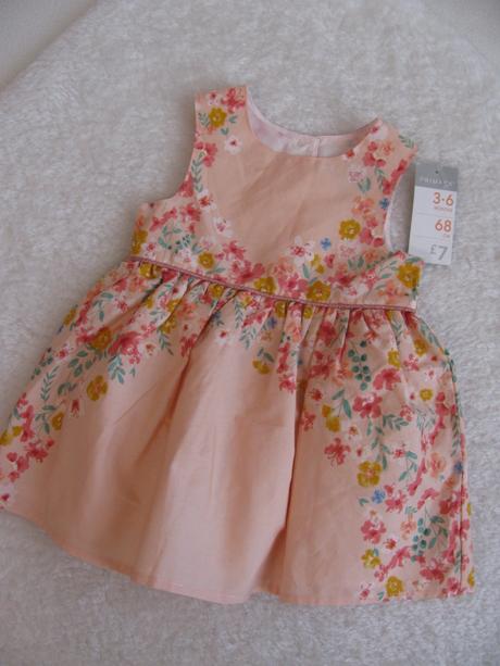 Letní šatičky s kytičkami v.3-6 měs., primark,68