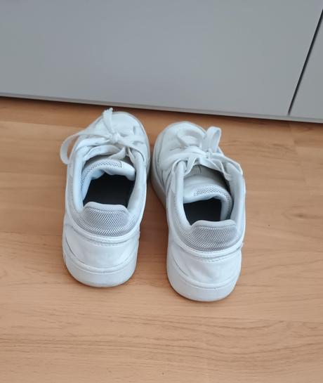 Krásné bílé tenisky adidas, adidas,36