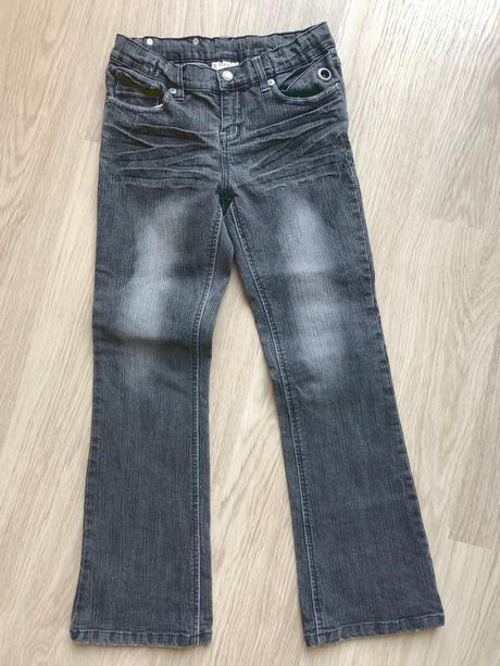 Džíny s ornamenty, 140