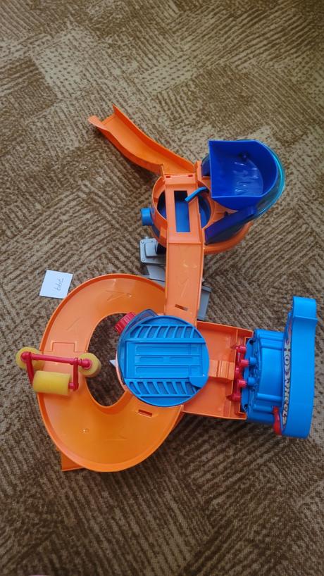 Bublinková myčka hotwheels,