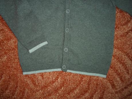 Šedý svetr svetřík knoflíčky, h&m,110
