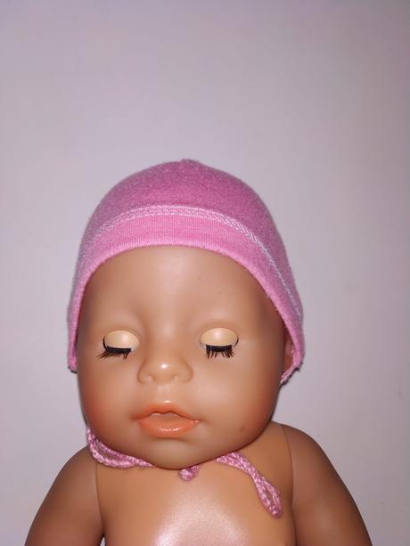 Čepičky na panenky, 