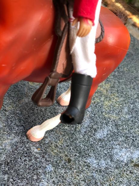 Hnedo-zrzavy kun s panenkou,