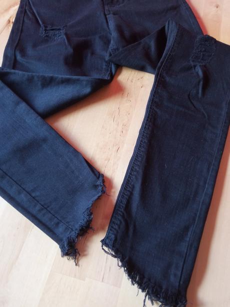 Černé trhané džíny, rifle, c&a,xs