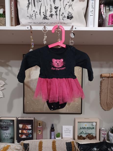 Tylové šaty s kočičkou s flitry, 68