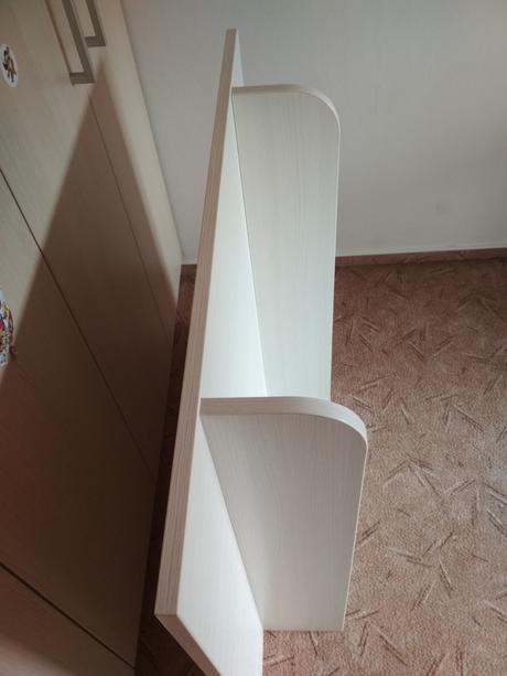 Přebalovací deska na komodu, 