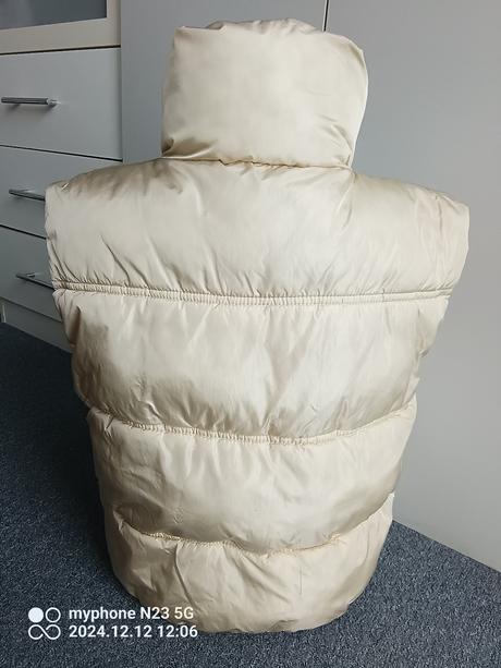 Vesta zn."reserved" vel."m", reserved,m