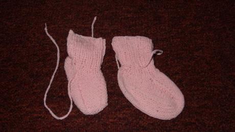 Růžové capáčky, <17