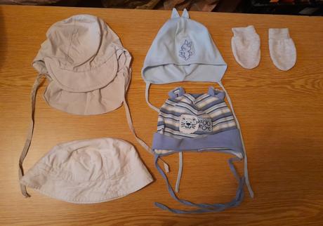 Čepičky a klouboučky, vel. 56-74, 62