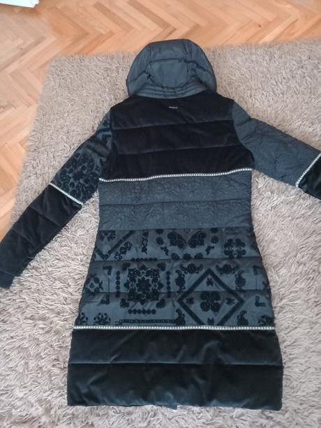 Kabát, desigual,36