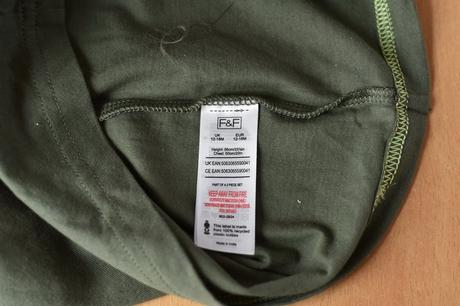 Tílko vel. 12 - 18 m, f&f,86