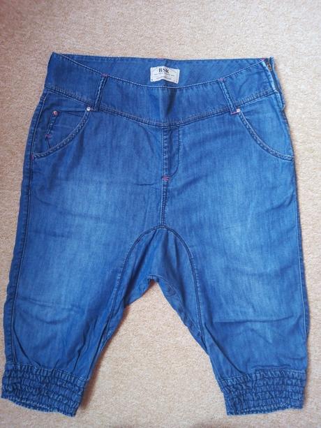 3/4 baggy zn."bershka" vel."42", bershka,42