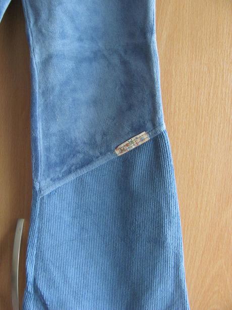 Světlé modré sametové kalhoty, 128