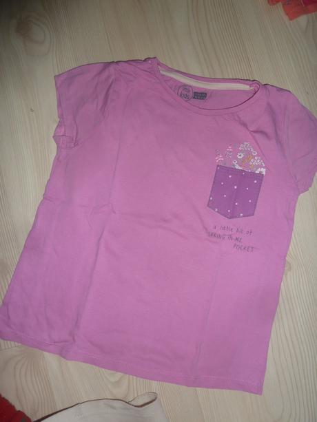 Triko s falešnou kapsičkou s květy, pepco,134