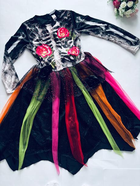 An26/ kostým kostlivka šaty - v.11/12 let zn. tu,