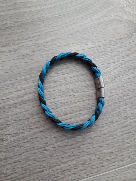 1052 - koženkový náramek,