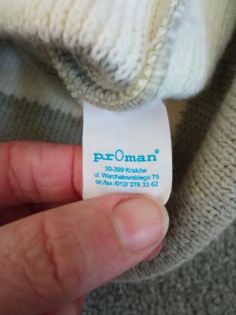 .hodně teplá čepice,obvod 48-54cm, abercrombie&fitch,104