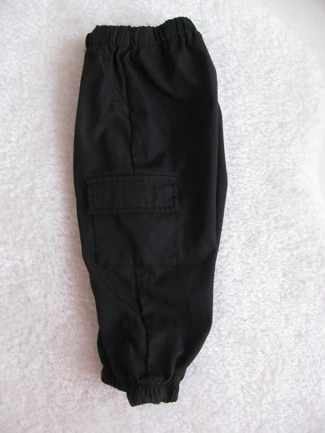Černé pružné kalhoty, kapsáče, v pase do gumy, 86