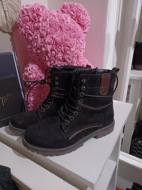 Černé zimní kotníkové boty na zavazování, deichmann,36