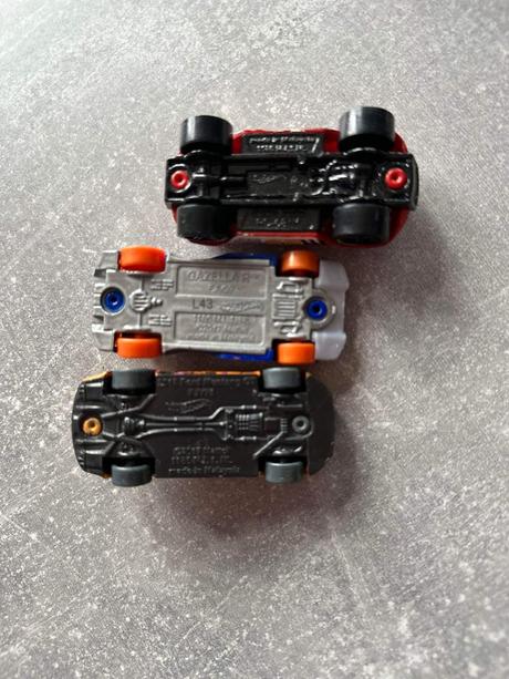Hot wheels padajícíc věž+3 autíčka,
