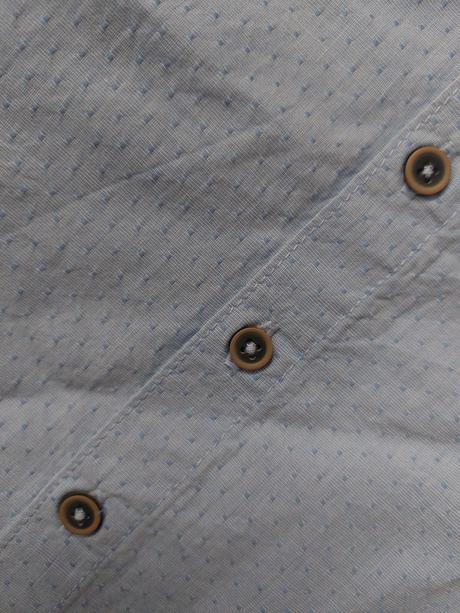 Slavnostní oblečení, 68