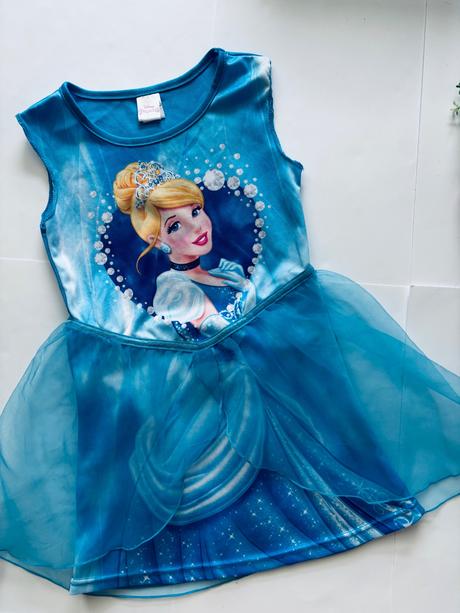 An5/ pyžamko popelka - v.3/4 roky, disney,104