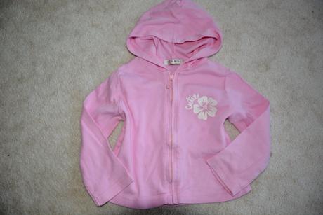 2x mikina a černý svetřík, early days,86