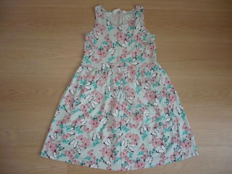 Letní šaty s motýlky, h&m,134