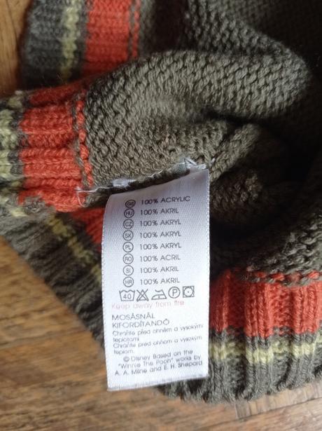 Svetr 116, disney,116