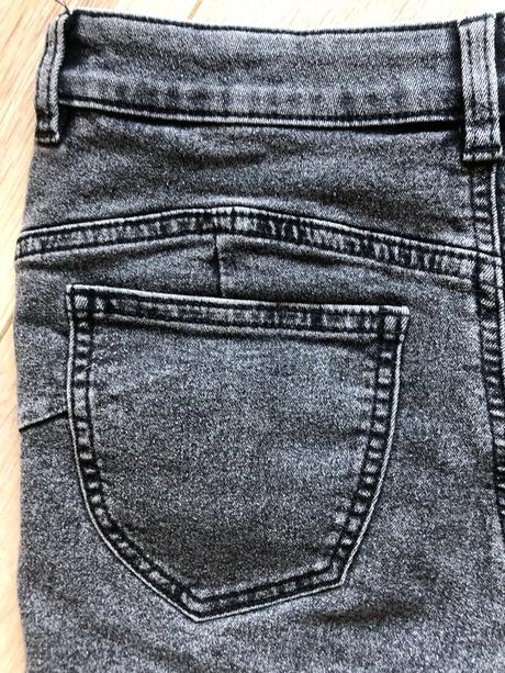 Kraťasy, velikost 36, terranova,36