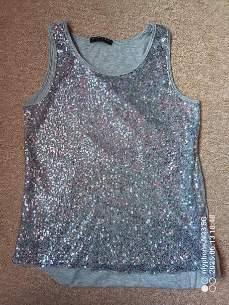 Tílko zn."sisley-benetton" vel."140", benetton,140