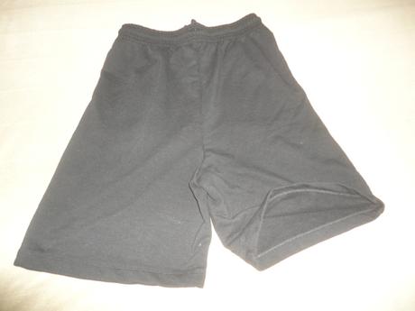 V top stavu teplákové kraťasy hm, vel. s, h&m,s