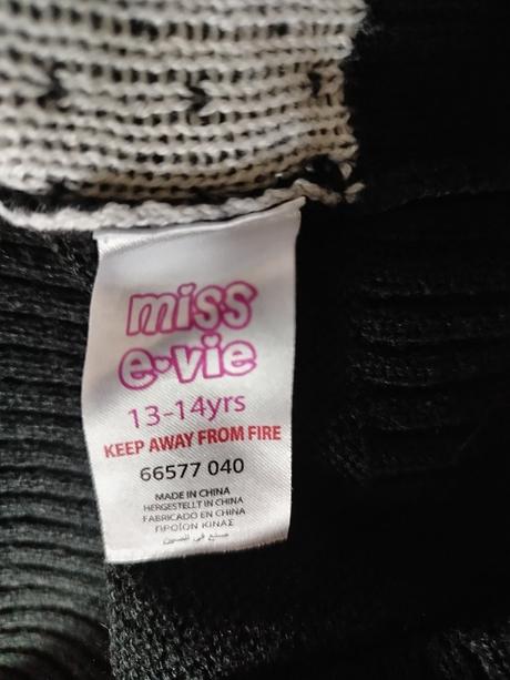 Svetr zn. miss evie vel.158, 158