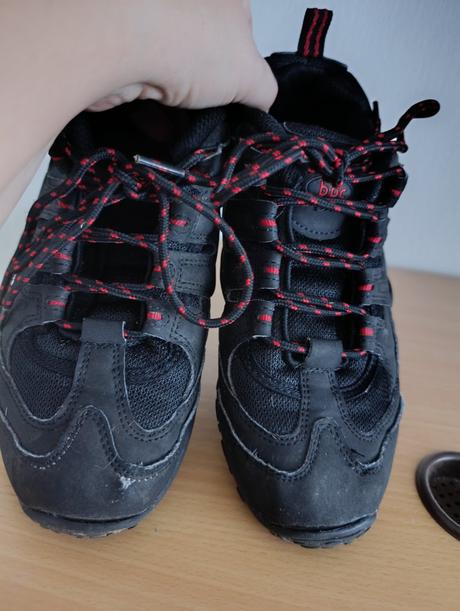 Chlapecké černé boty bpc vel. 38, 38