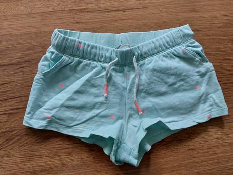 Kraťasy se srdíčky, h&m,104