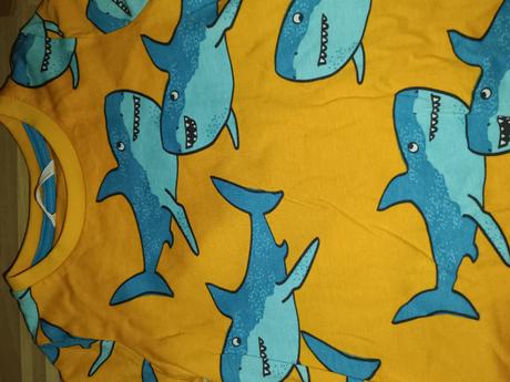 Tričko se žraloky 86, marks & spencer,86