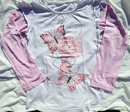 M145	dívčí triko dl. rukáv motýlci vel. 140, 140