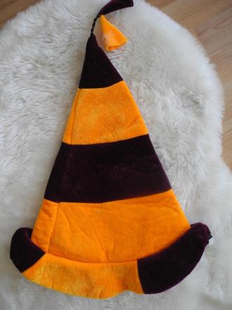 Čepice ke kostýmu,