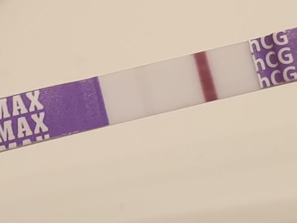 13 dní po 2 injekcích Ovitrelle, 6 dní od ET 5denní blastocysty. Je to možná ještě Ovitrelle?