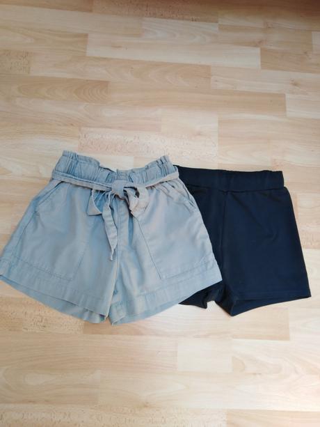 Dívčí kraťasy vel.146, 146