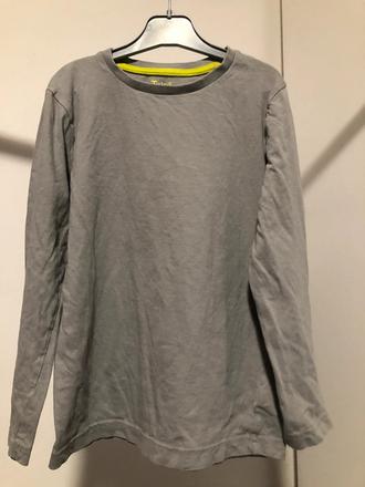 Šedé bavlněné triko, 122