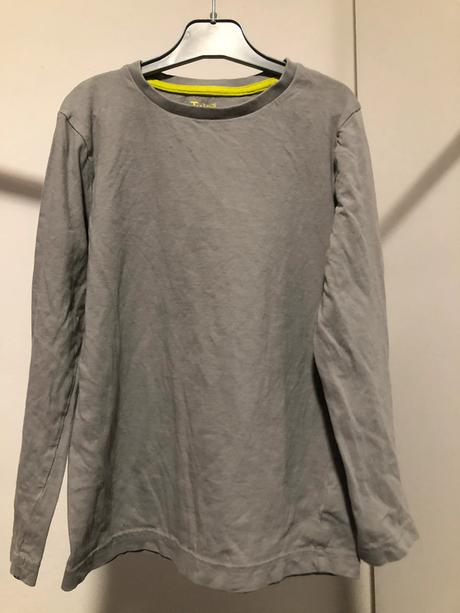 Šedé bavlněné triko, 122