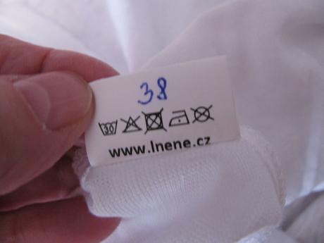 Perfektní bílé lněné dámské tričko, 38