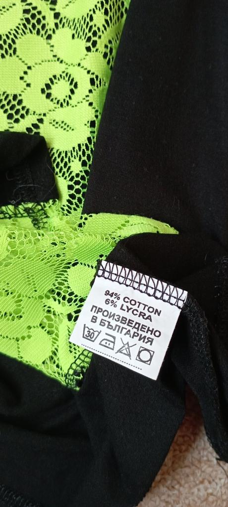 Tílko s neon krajkou vel."122", 122