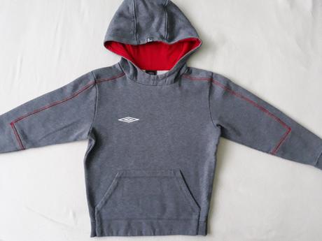 Mikina zn. umbro vel. 134, umbro,134