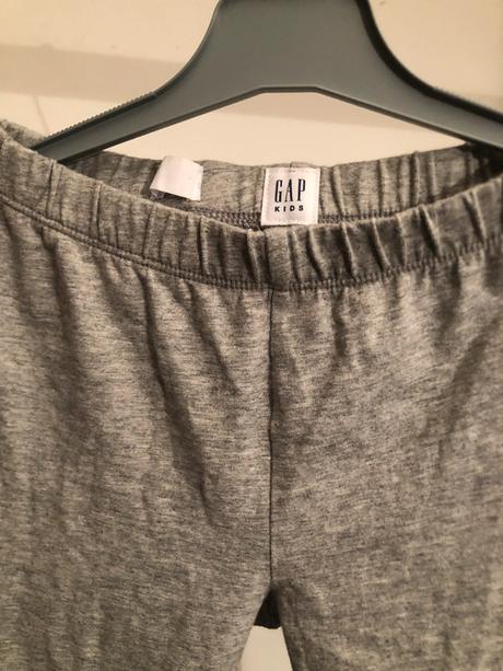 Šedé dívčí legíny, 140