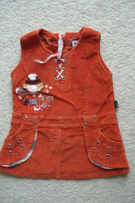 Manšestrové šatičky, 80